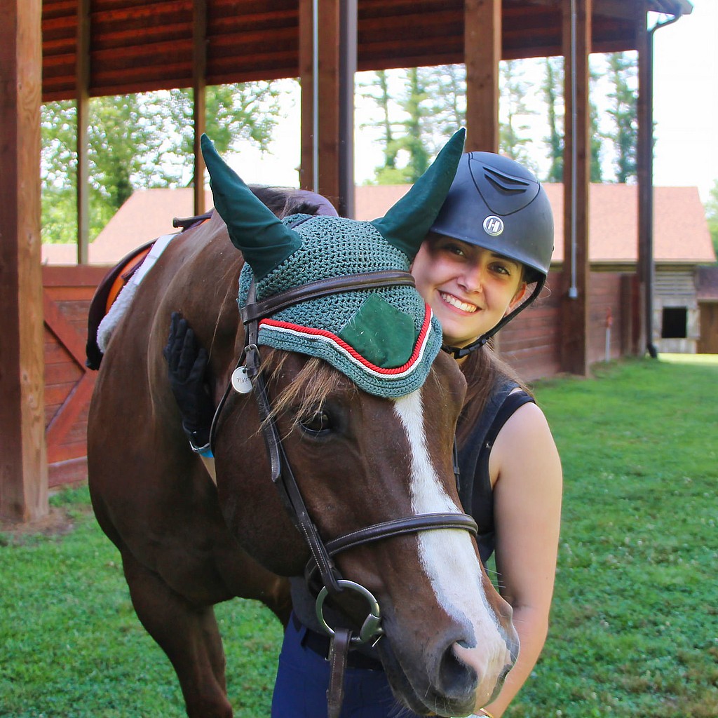 camp girl friends with horse