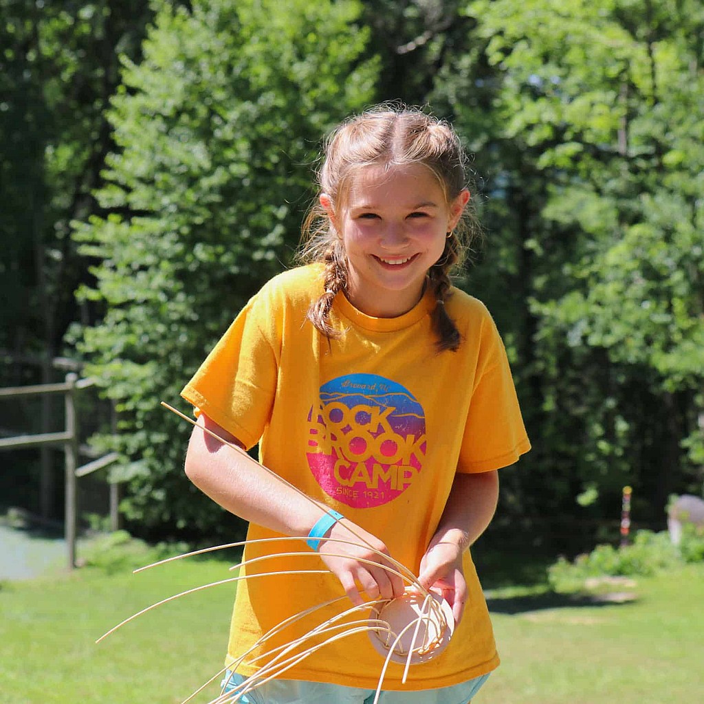 camp basket weaving child