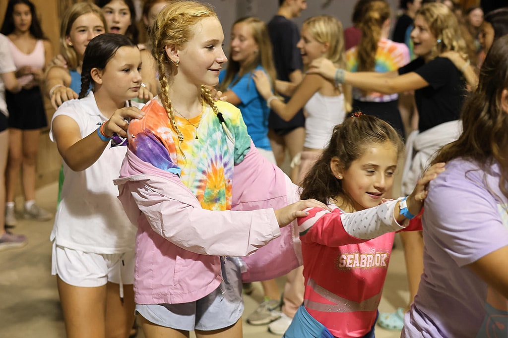 summer camp dance line