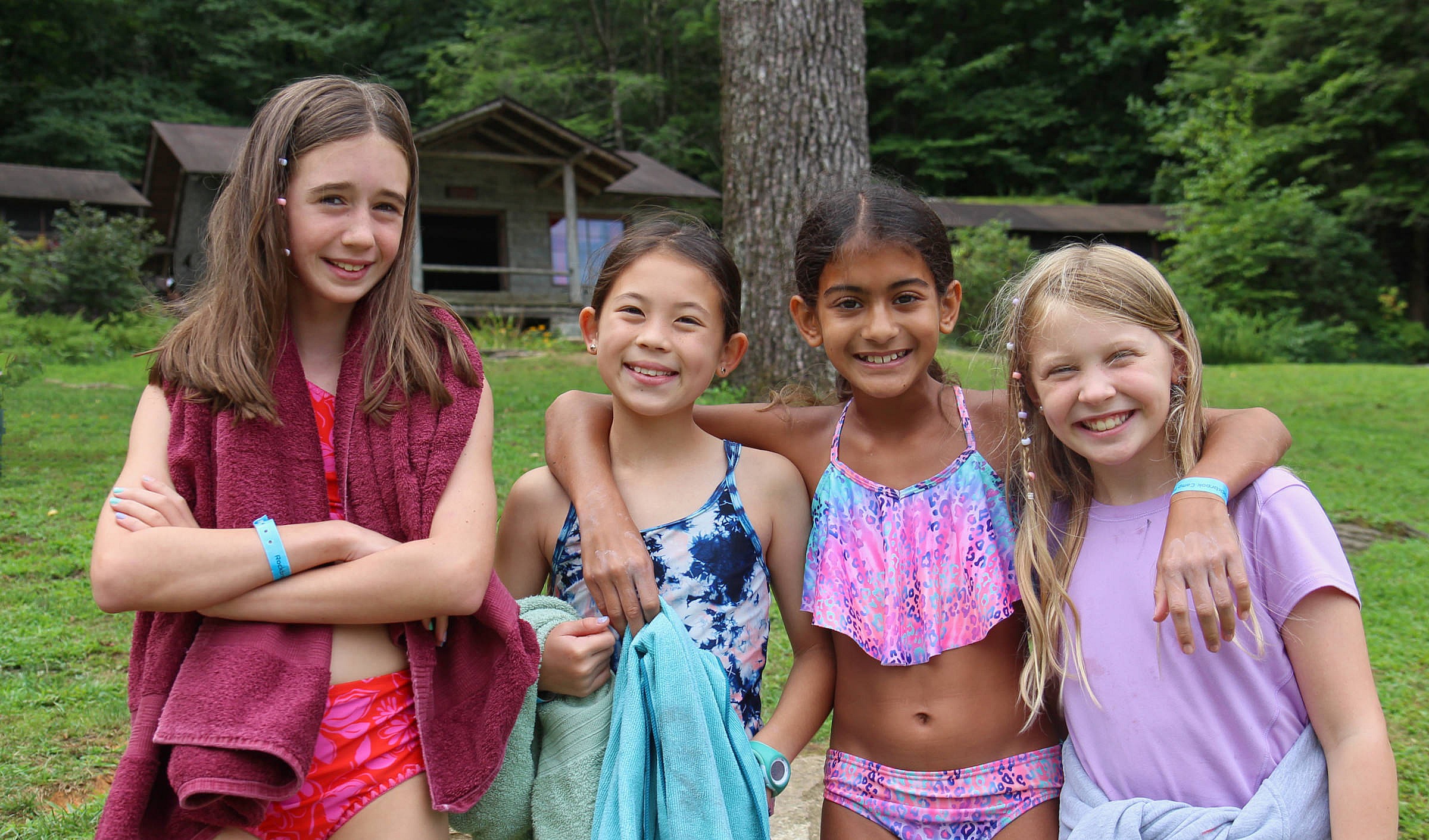 true summer camp friends