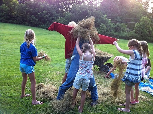 make a scarecrow