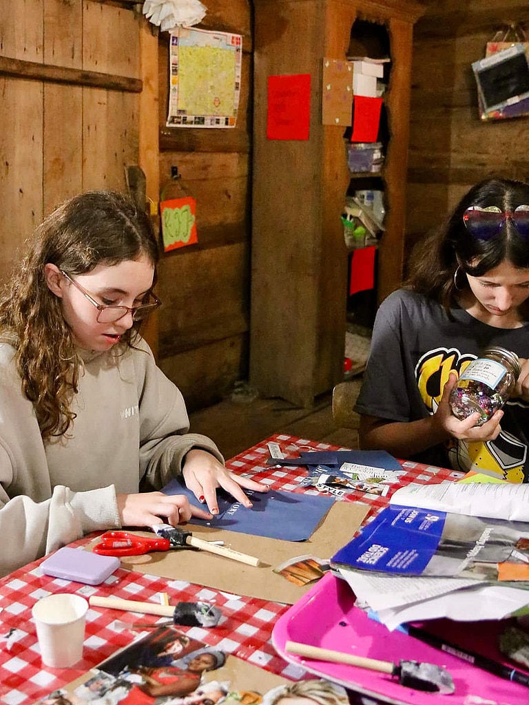 summer camp paper craft creating